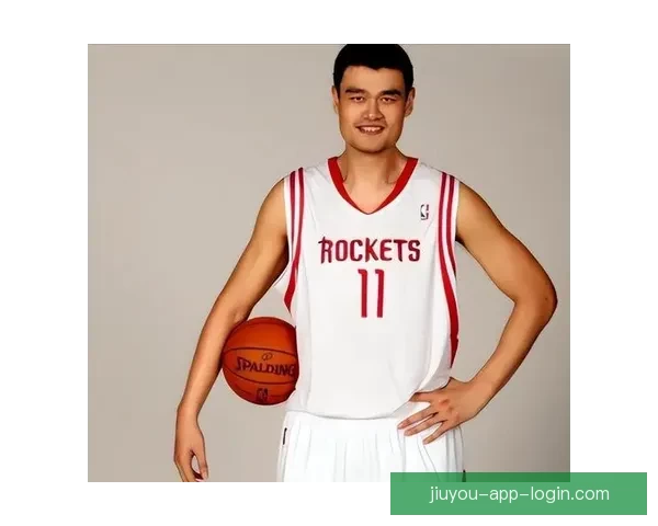 他在NBA的影响力堪比姚明 被誉为中国篮球的名片和全球代言人